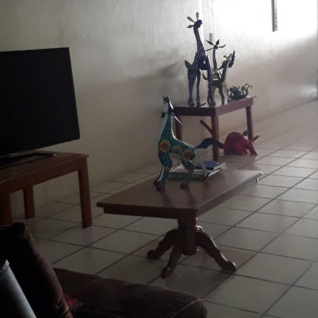 Hotel Alebrijes San Pedro Pochutla المظهر الخارجي الصورة