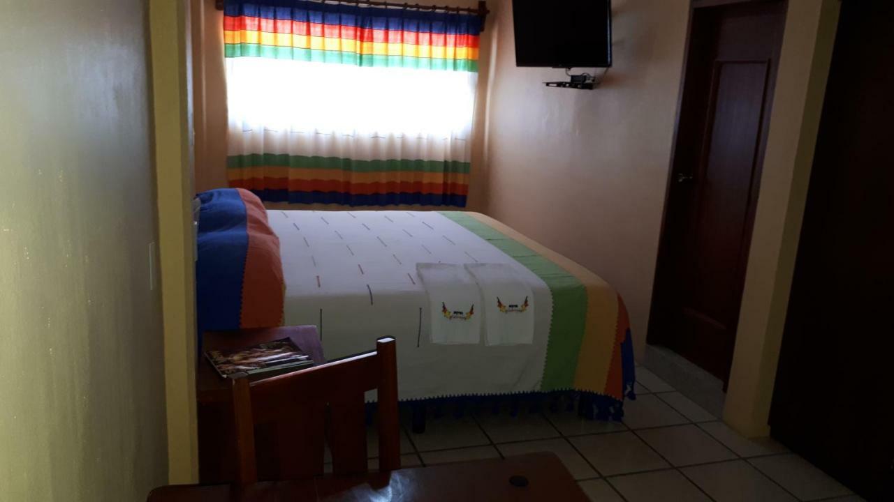 Hotel Alebrijes San Pedro Pochutla المظهر الخارجي الصورة