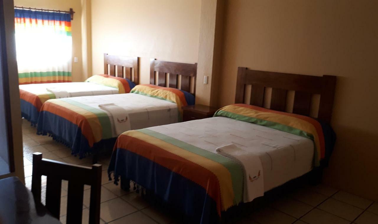 Hotel Alebrijes San Pedro Pochutla المظهر الخارجي الصورة