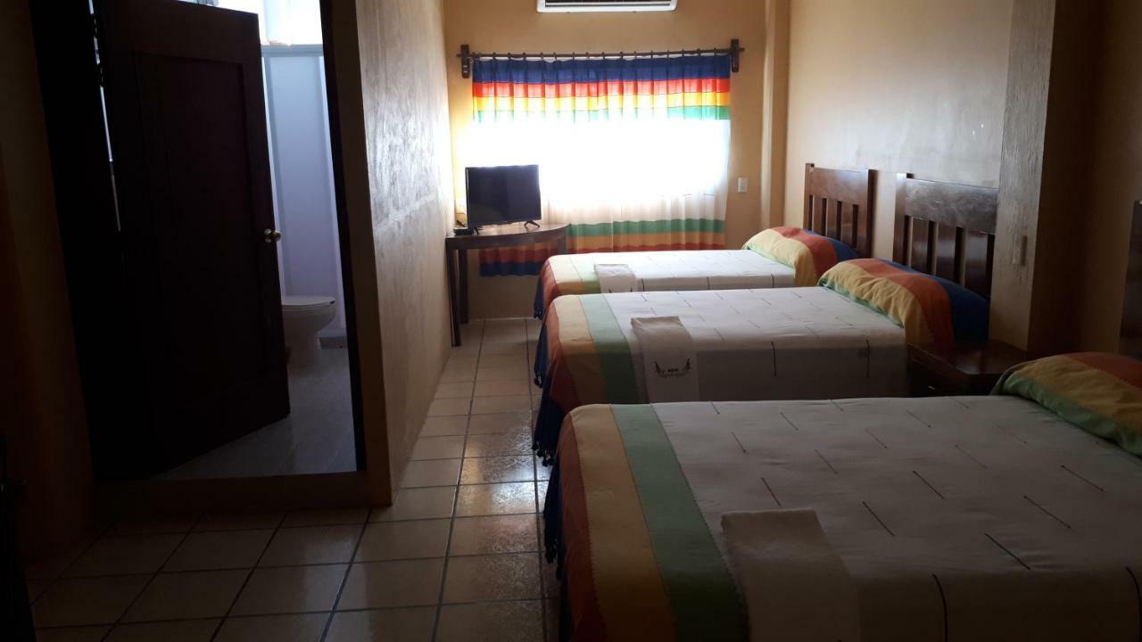 Hotel Alebrijes San Pedro Pochutla المظهر الخارجي الصورة
