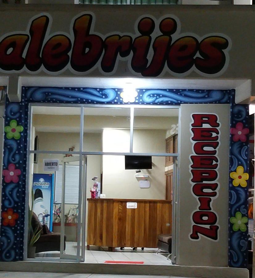 Hotel Alebrijes San Pedro Pochutla المظهر الخارجي الصورة